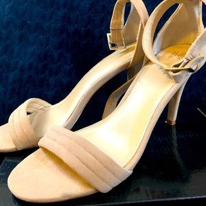 Victoria Secret Strap Heels 7.5m